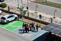 Profesoras de la UMA presentan una microred y un sistema para monitorizar la carga de vehículos eléctricos