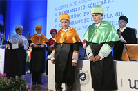 Tres nuevos honoris causa pasan a formar parte del Claustro de la Universidad de Málaga