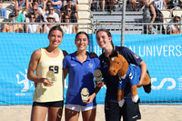 Los equipos de balonmano playa de la UMA, campeones de europa universitarios