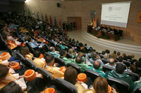 El rector reclama compensación económica para las universidades, ahora que empiezan "tiempos de bonanza"