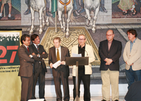 Francisco Ruiz Noguera recibe el Premio Internacional de Poesía Generación del 27