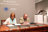 Jaime Pimentel dona a la Universidad de Málaga  la escultura "El Jabegote"