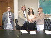 Las universidades de Málaga y Sevilla firman un convenio con la Fundación Sando para movilidad internacional 