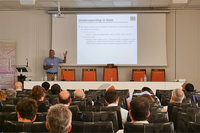 El catedrático de Análisis Económico de la Universidad de Oviedo Antonio Álvarez Pinilla ha impartido la conferencia inaugural